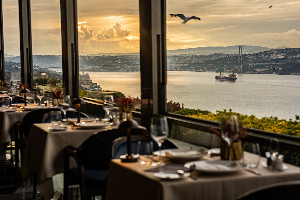 Izaka Terrace’da Eşsiz Bir Gastronomi Deneyimi | HORECA TREND