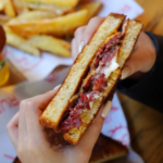 Istanbul's take on New York's legendary steak sandwich culture | Horeca Trend | Horeca Trend Istanbul's Interpretation of New York's Legendary Meat Sandwich Culture | HORECA TREND